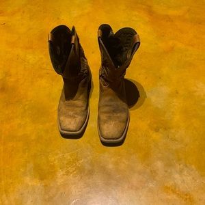 ARIAT MENS SQUARE TOE BOOTS 9.5D